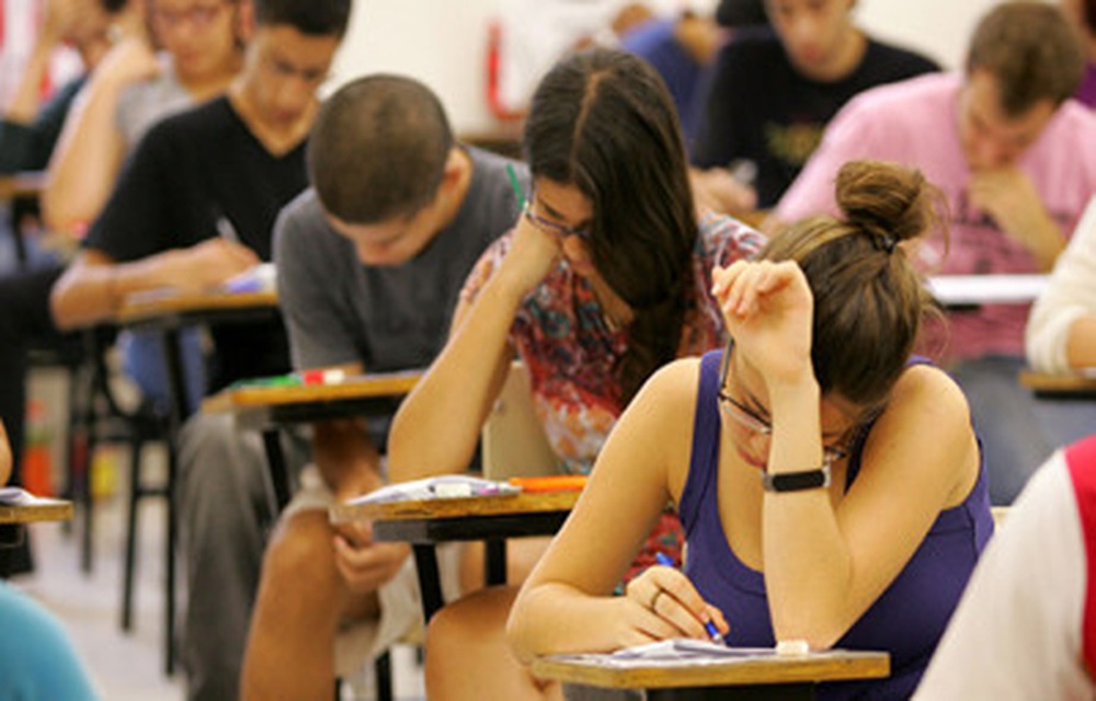 Ir para  <p>Os candidatos que fizeram a segunda aplica&ccedil;&atilde;o do Exame Nacional do Ensino M&eacute;dio (Enem) no &uacute;ltimo fim de semana, dias 3 e 4, ter&atilde;o acesso nesta quarta-feira aos gabaritos das provas....